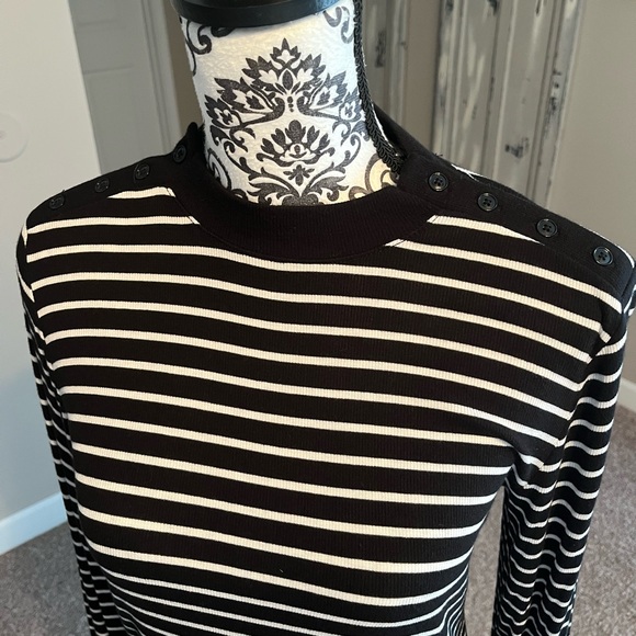 GAP Black and White Striped Long Sleeve Top - Picture 4 of 5